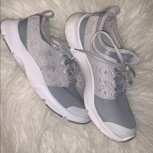 Under Armor Sneakers